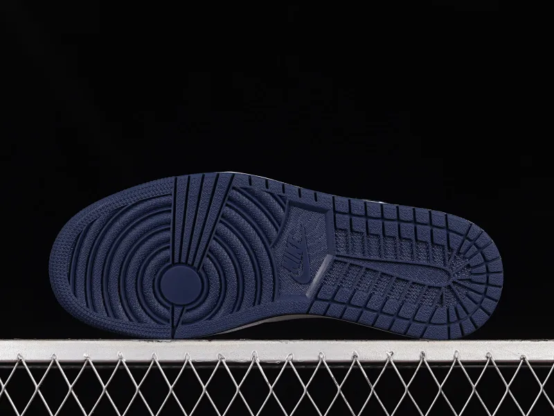 All categories Air Jordan Jordan series basketball shoes Air Jordan 1 Mid G version pure original Air Jordan 1 Mid AJ1 Joe 1 blue and green color matching Zhongbang basketball shoes DZ5326-300